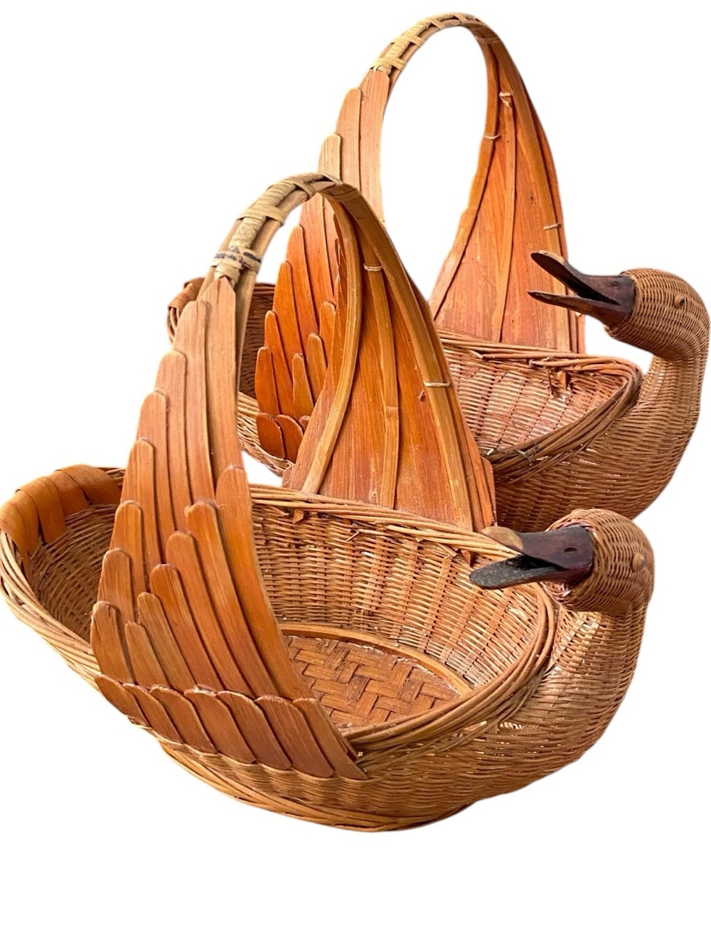 VINTAGE GEESE WICKER NESTING BASKETS LOT OF TWO